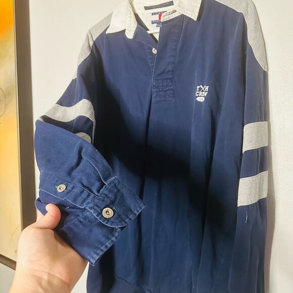 Vintage Tommy Hilfiger Navy Rugby Style Collared Crew Neck Shirt size Medium - Picture 9 of 9